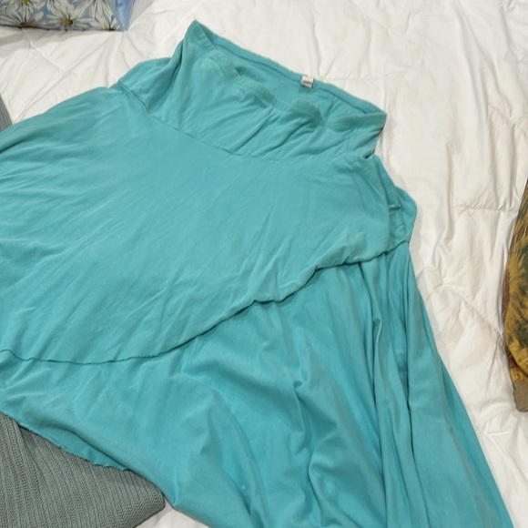 Very Cool Skirt multi-layered midi length. - Picture 4 of 4